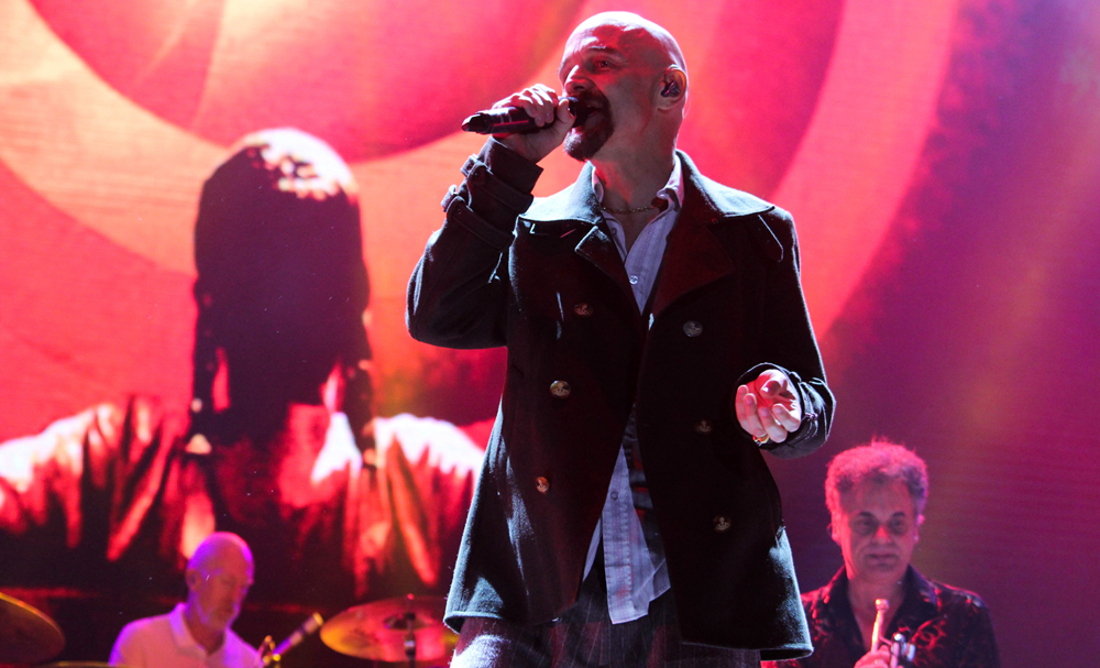 JAMES_Festival_Roxy_Edgar_Sagra_Bizarro_FM